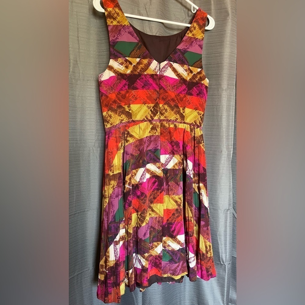 Trina Turk silk dress. Wow!   Perfect for bridal shower, wedding, date night - Picture 3 of 6
